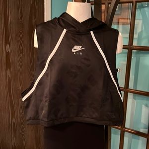 Xl cropped Nike hooded top